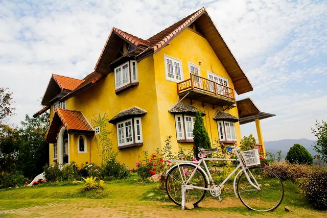house, landscape, home, estate, architecture, building, property. Teaching the job in a short-term rental business: a checklist