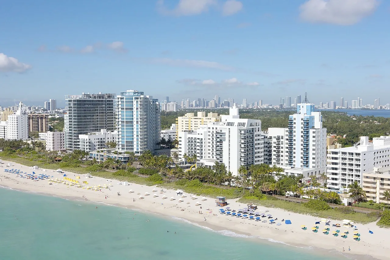 beach, key west, florida, ocean, water, nature, sea, sky, travel, vacation, landscape, blue key, key west, key west, key west, key west, key west. Short-term rental expansion: what a second market restarts
