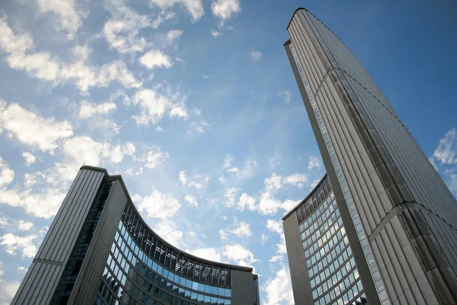toronto, city hall, skies, building, toronto, toronto, toronto, toronto, toronto. Short-term rental licensing: 7 authorities, 2 city examples