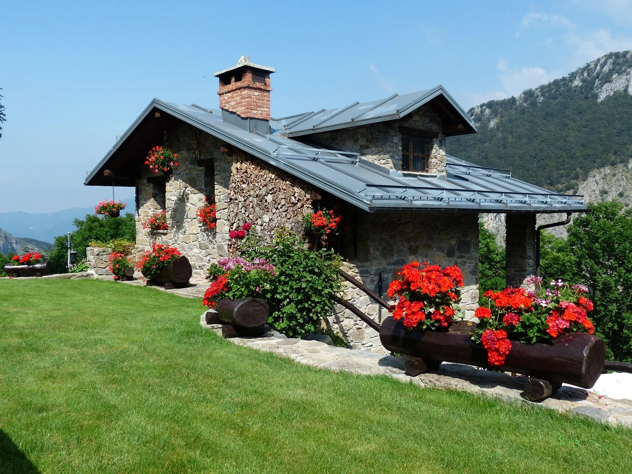 holiday home, summer house, house, country house, cottage, building, stone house, reside, idyll, idyllic, palanfre, italy, piedmont, architecture, apartment, vacations, vacation, holiday home, house, house, house, country house, country house, cottage, cottage, cottage, cottage, cottage, apartment, apartment. Vacation homes sales 2027: how remaps raise costs